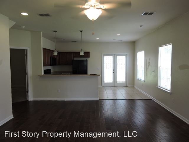 Building Photo - 3 br, 2.5 bath House - 904 Chase Creek Circle