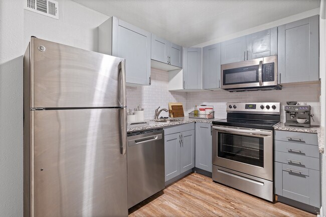 Foto del edificio - 3740 Wyandotte St