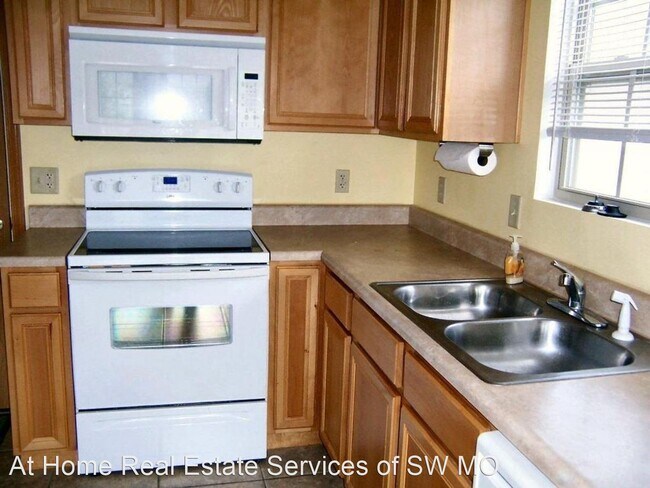 Building Photo - 3 br, 2 bath House - 638 S Casa Grande