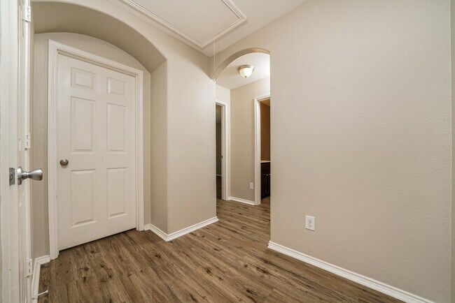 Building Photo - 1200 Sweetgum Dr