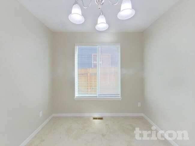 Foto del edificio - 6500 NE 86th Ave