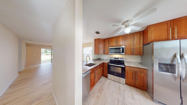 Building Photo - 105 Pheasant Run Blvd
