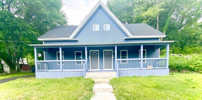 Foto del edificio - 1592 Main St