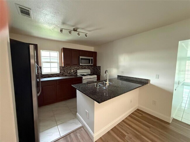 Foto del edificio - 2348 Ginger Mill Blvd