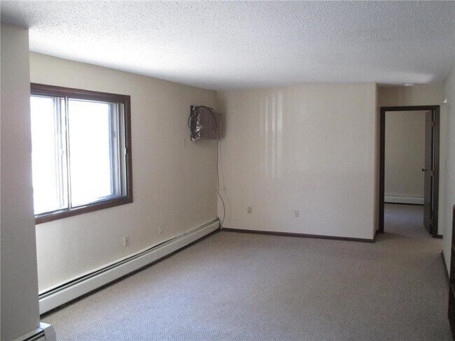 Building Photo - 761 S 9th St