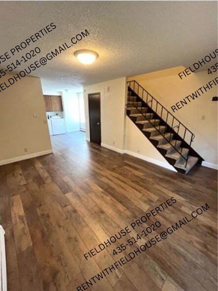 Building Photo - 780 E 275 N