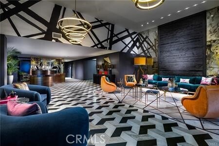 Foto del edificio - 1050 S Grand Ave