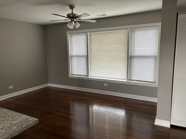 Foto del edificio - 4901 N Kilpatrick Ave
