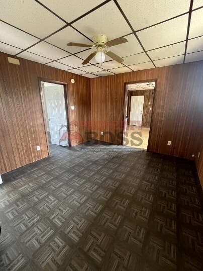 Foto del edificio - 3927 Elm St