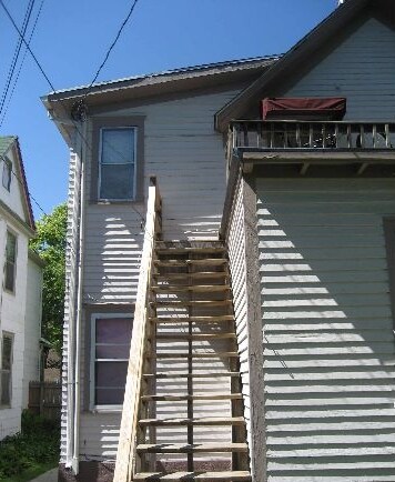Building Photo - 3311 Elliot Ave