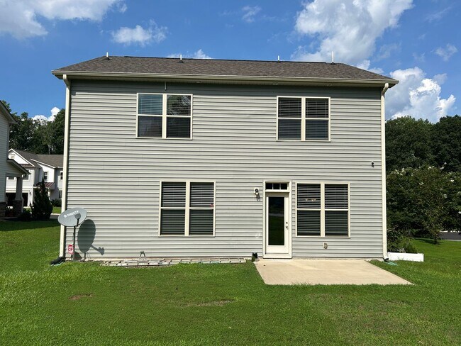 Foto del edificio - 3 Bed | 2.5 Bath House in Clayton