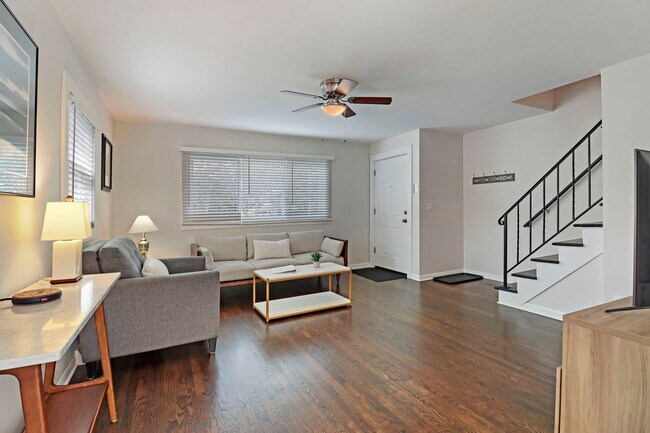 Foto del edificio - 2301 Western Ave