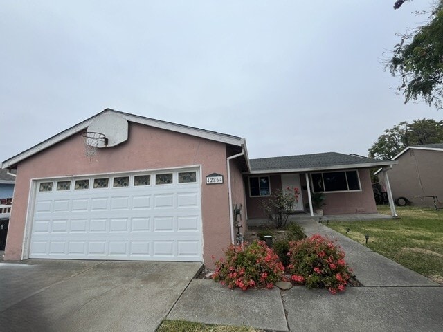 Building Photo - 42854 Parkwood St