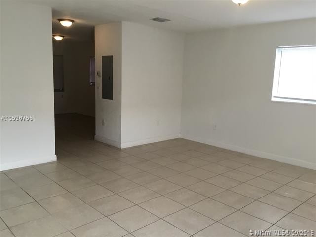 Primary Photo - 2737 NW 27th St