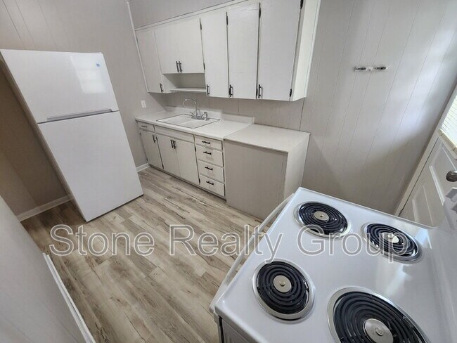 Foto del edificio - 8 E Union St