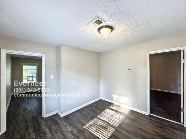 Foto del edificio - 1470 Ethlyn Ave