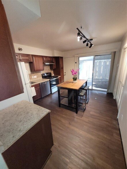 Foto del edificio - 7213 Beechnut St
