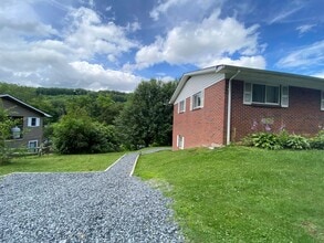 Building Photo - 312 Clint Norris Rd