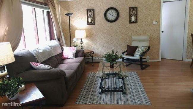 Building Photo - 3 br, 3 bath House - Snyder Hill Grove
