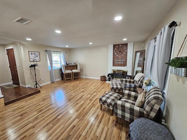 Building Photo - 1658 Point Cabrillo Ct