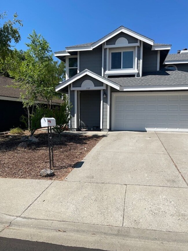 Building Photo - COMING SOON! Beautiful Home with Stunning ...
