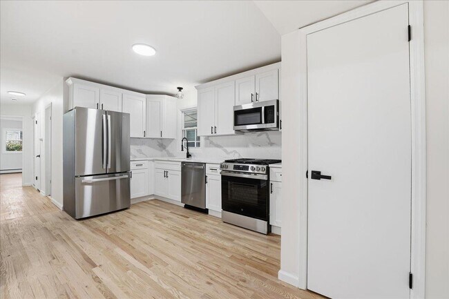 Foto del edificio - 212 Seaview Ave