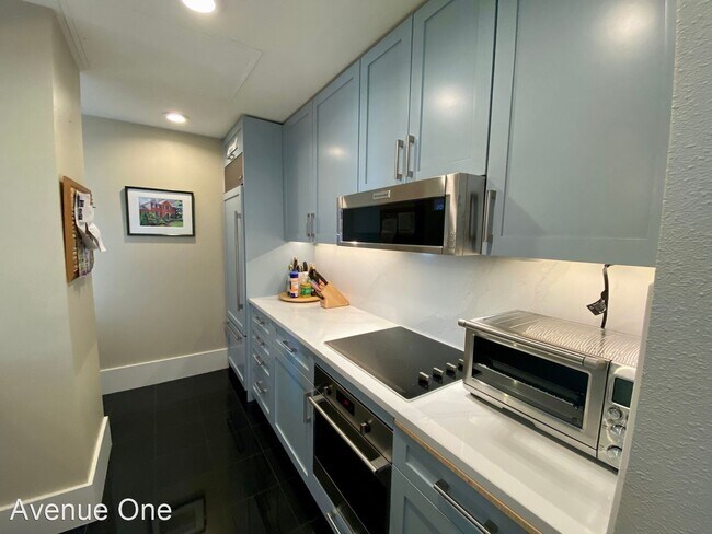 Foto del edificio - 2 br, 2 bath House - 1401 5th Ave W #212