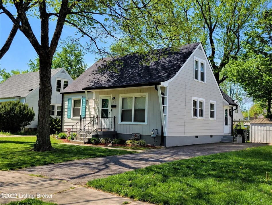 Building Photo - 214 Kenoak Dr