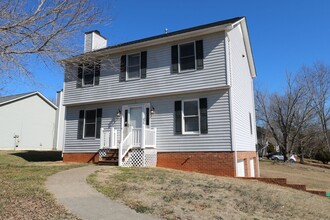 Building Photo - 1517 Bethesda Woods Ln