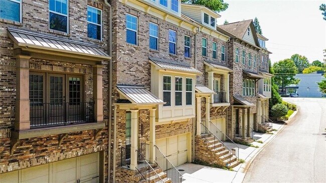 Foto del edificio - 1265 Linden Ct
