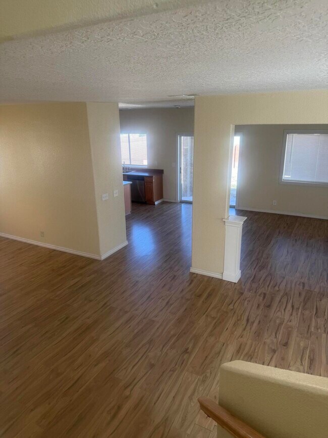 Foto del edificio - 1012 Kiska St NW