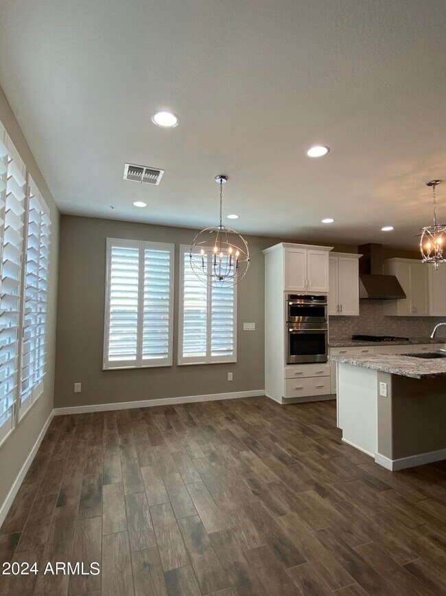 Foto del edificio - 31608 N 24th Dr