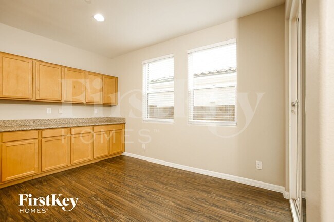 Building Photo - 10236 Ruggles Mansion Ave