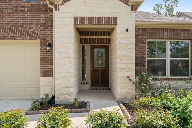 Foto del edificio - 914 Golden Willow Ln