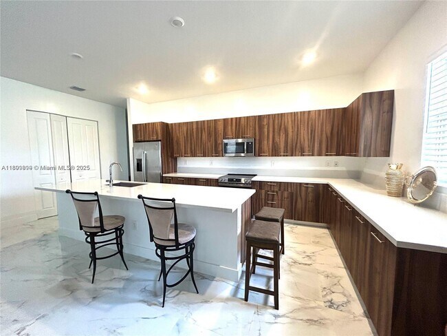 Foto del edificio - 12220 SW 44th Ct