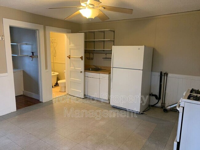 Foto del edificio - 245 Center St