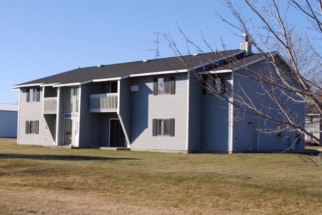 Building Photo - 421 Balderson st