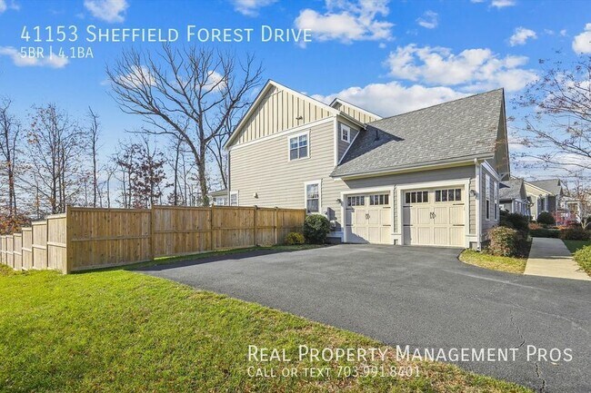 Foto del edificio - Beautiful Craftsman Style 5 Bedroom  4.5 B...