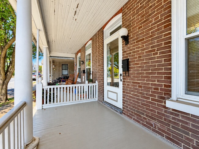 Building Photo - 127 N Liberty St