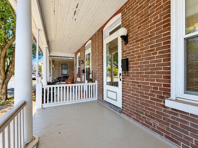 Foto del edificio - 127 N Liberty St