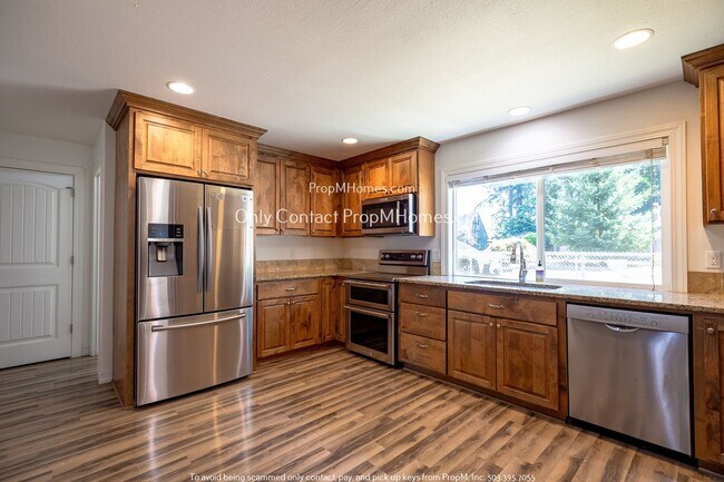 Building Photo - Light-Filled, Recently Updated Three Bedroom - Outstanding Outdoor Space!