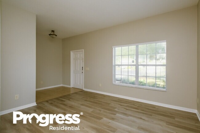 Building Photo - 9011 40th Ct E