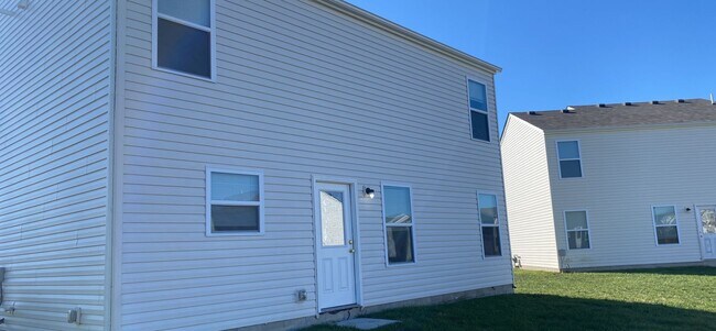 Building Photo - 806 Prescot Circle 4BR/2.5BA (Trenton)