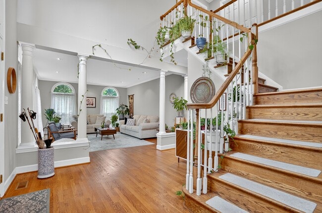 Building Photo - 401 N Lombardy St