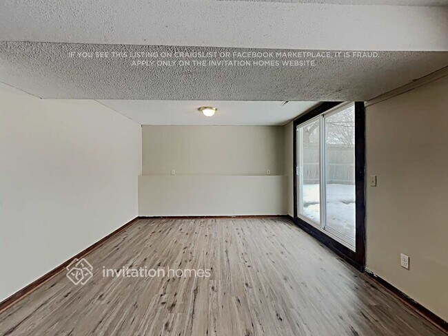 Foto del edificio - 2708 83rd Ln N