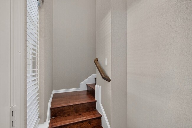 Foto del edificio - 829 Summercreek Dr
