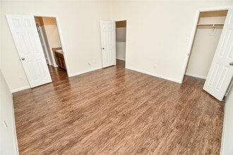 Building Photo - 6030 Santa Cecilia Ln