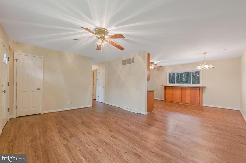 111 Welchs Dr, Edgewater, MD 21037 House Rental in Edgewater, MD