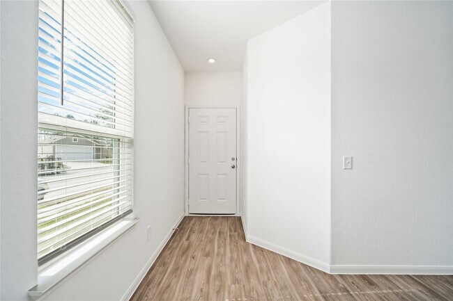 Foto del edificio - 5606 Finely Run St