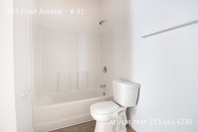 Foto del edificio - 823 N Flint Ave
